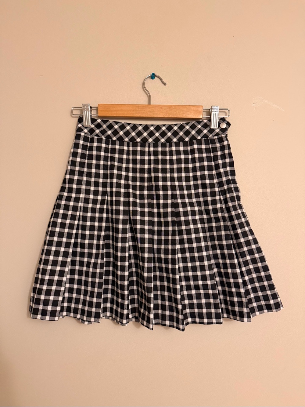 H&M DIVIDED Plaid Skirt in Black and White